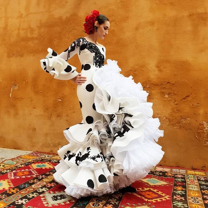 Váy múa Tây Ban Nha nhảy Flamenco  Trang Phục Biểu Diễn Ấn Tượng