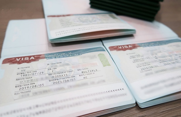 Quy trình nộp hồ sơ xin visa thăm thân Hàn Quốc gồm 3 bước