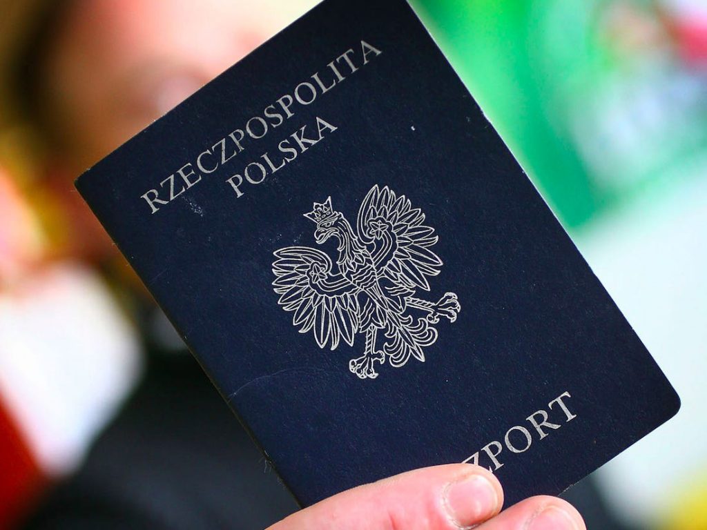 Đại sứ quán sẽ duyệt hồ sơ xin visa Ba Lan qua những tiêu chí trước đó
