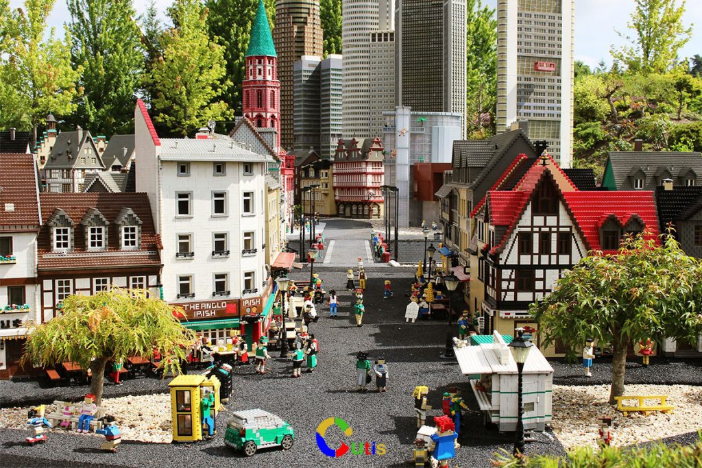 Đến du lịch Đan Mạch mua gì làm quà? – Mua mô hình Lego