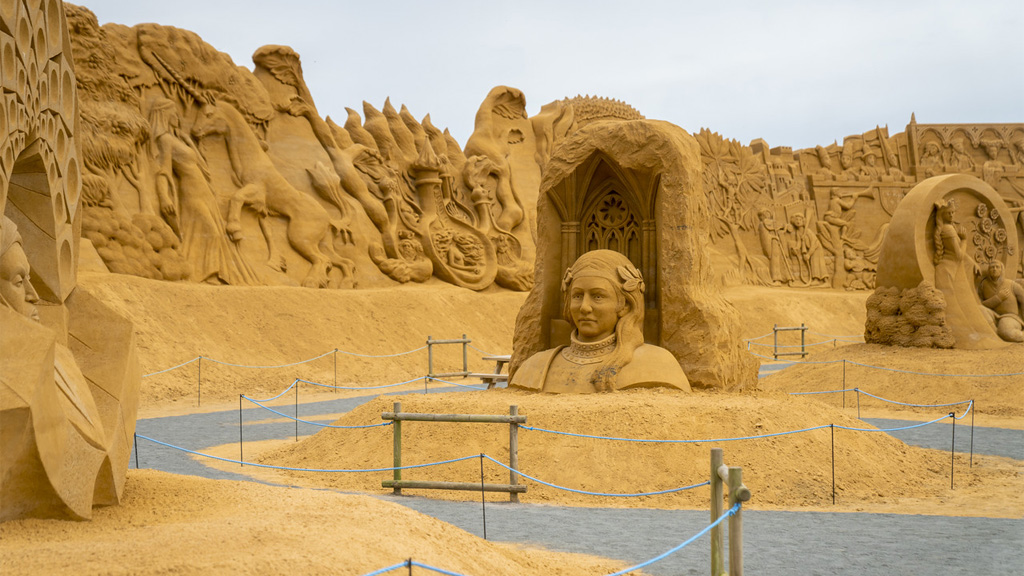 Lễ hội điêu khắc cát 